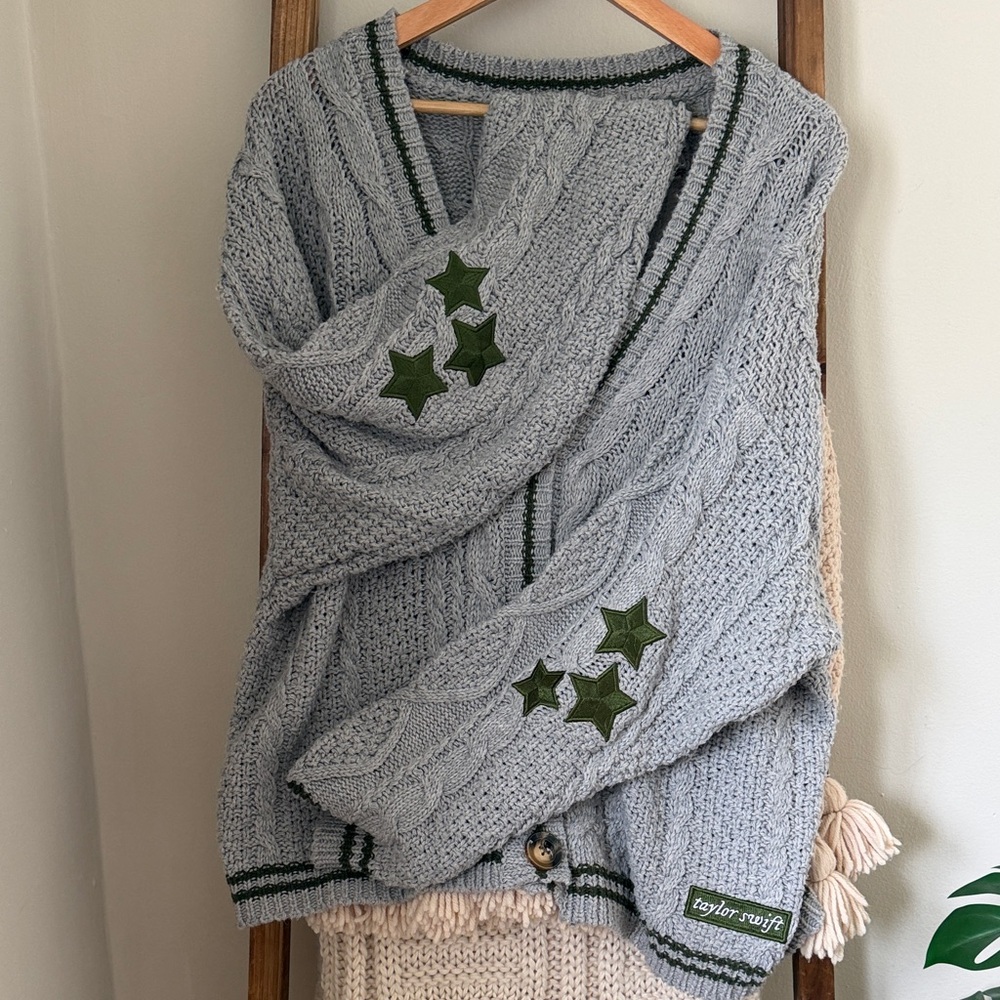 Taylor Swift The “Cardigan” Limited Edition Gray Ivy Sweater XS/SM - Picture 3 of 5